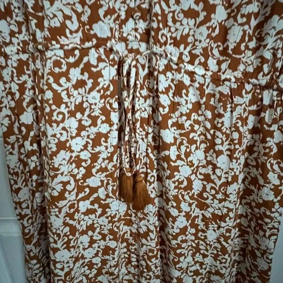 Wonderly Terracotta and White Floral Dress - Picture 3 of 6